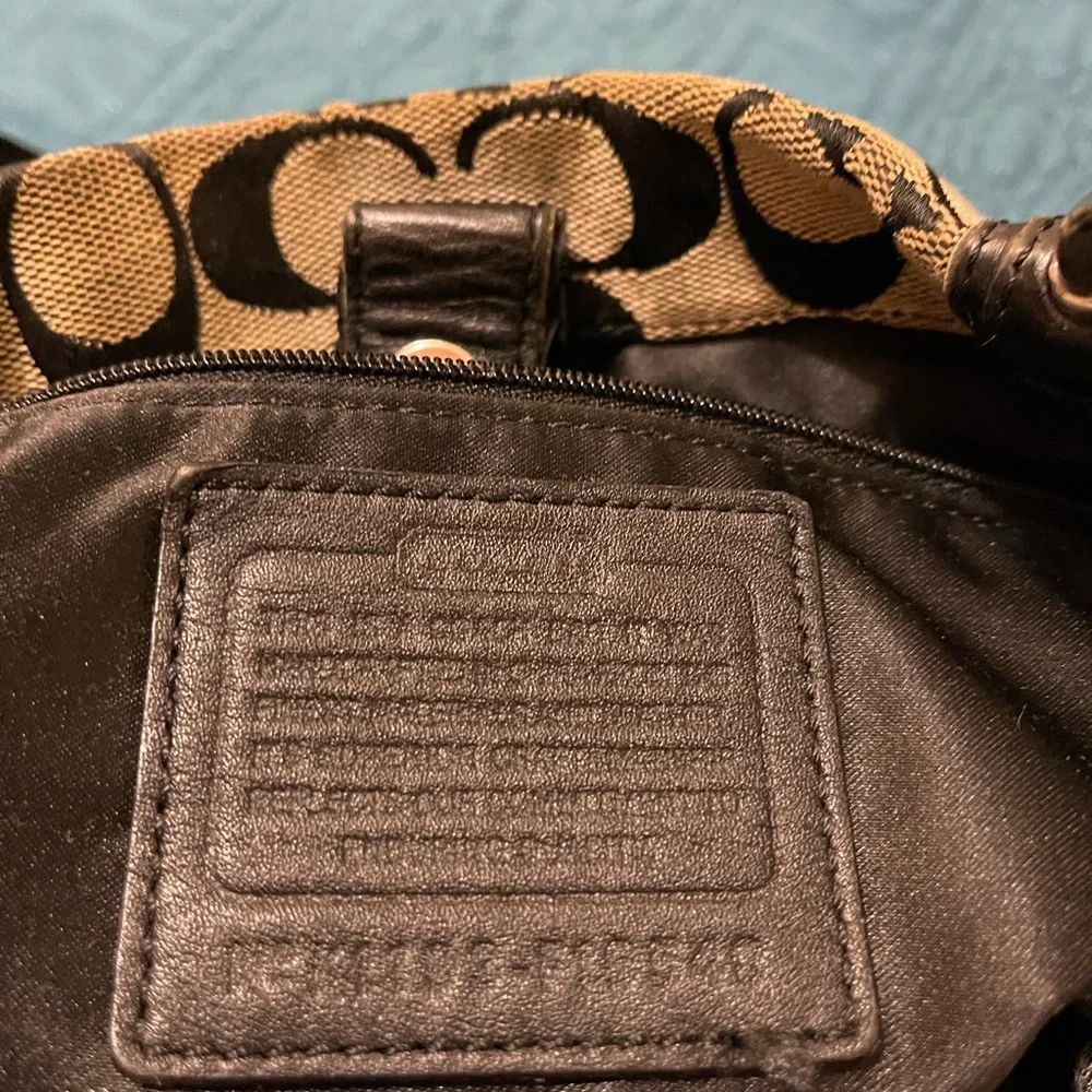 Vintage Coach Purse. - Picture 5 of 5